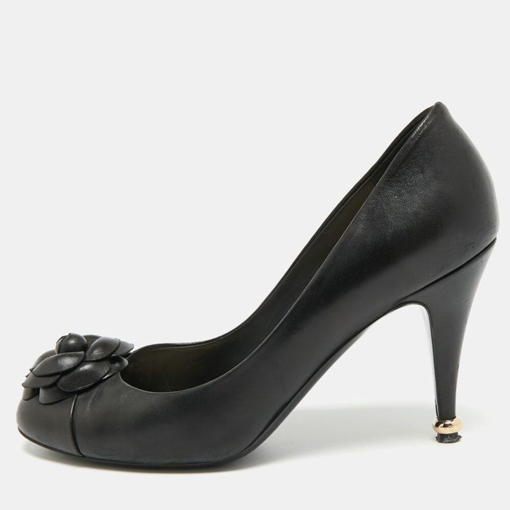 Chanel Cc Camelia Size 39 Black Leather Cap Toe Pumps